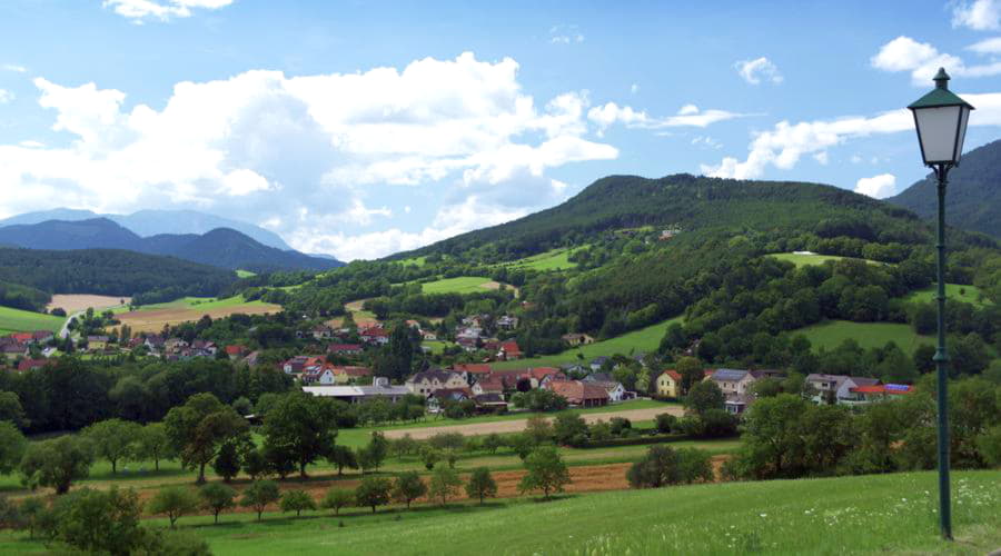 Nossos serviços de aluguel de carros oferecem uma seleção diversificada de veículos em Viena Neustadt.